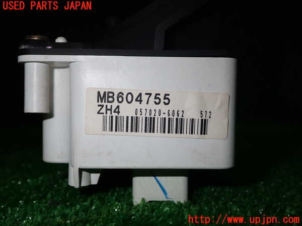 1UPJ-9231996180]GTO(Z15A)3連メーター 中古_3