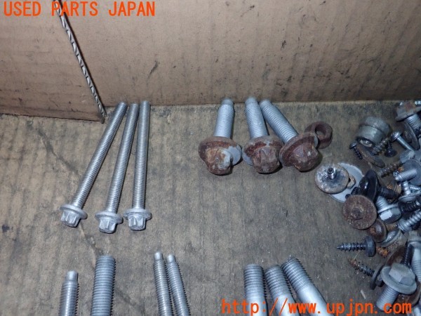 3UPJ=9232000720]BMW X3(WX30 F25)ネジ・ナット・ステー類 セット ジャンク_2