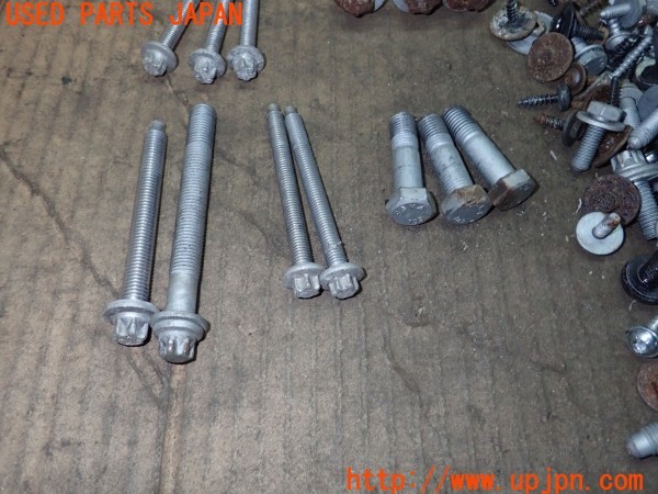 3UPJ=9232000720]BMW X3(WX30 F25)ネジ・ナット・ステー類 セット ジャンク_3