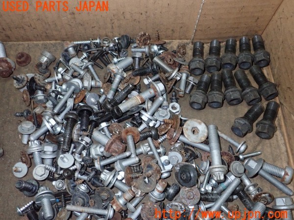 3UPJ=9232000720]BMW X3(WX30 F25)ネジ・ナット・ステー類 セット ジャンク_4