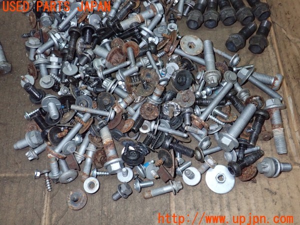 3UPJ=9232000720]BMW X3(WX30 F25)ネジ・ナット・ステー類 セット ジャンク_5