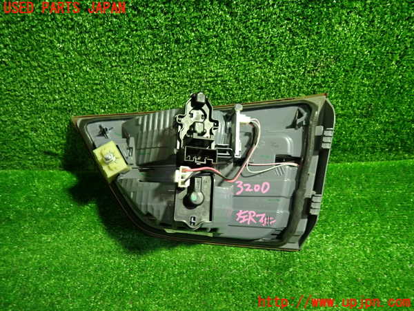 1UPJ-9232001552]BMW X3(WX30 F25)左リアフィニッシャー 中古_3