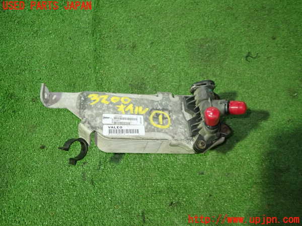 1UPJ-9232002481]BMW X3(WX30 F25)オイルクーラー1 中古_4
