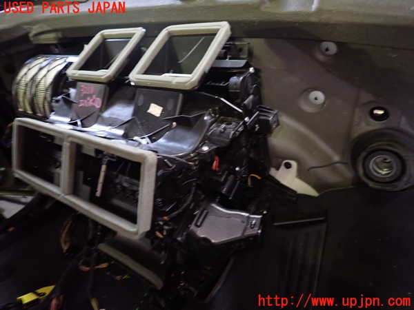 1UPJ-9232006081]BMW X3(WX30 F25)エバポレーター1 中古_3