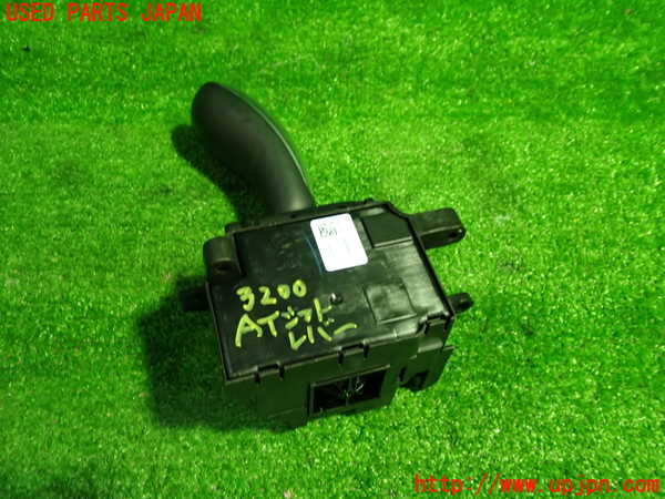 1UPJ-9232007555]BMW X3(WX30 F25)ATシフトレバー 中古_4