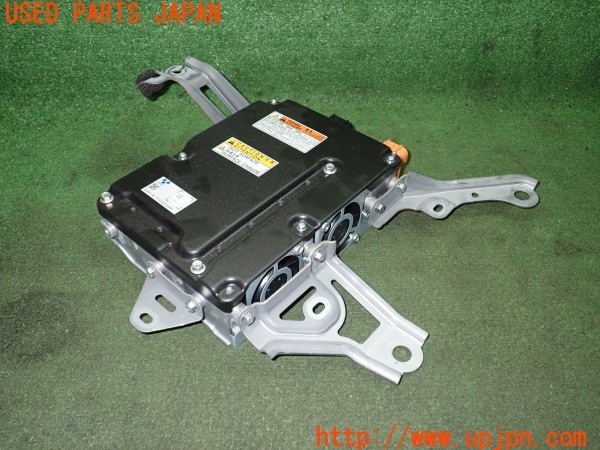 3UPJ=9232010580]プリウスPHV(ZVW52)前期 純正 5346130 ボルテージインバーター 中古_2