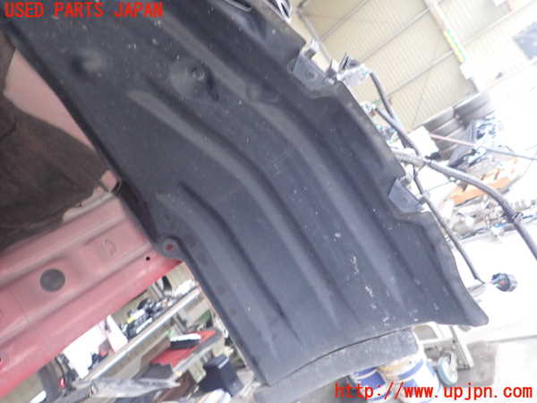 1UPJ-9232011090]プリウスPHV(ZVW52)右前フェンダーライナー 中古_2
