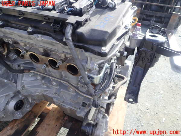 1UPJ-9232012010]プリウスPHV(ZVW52)エンジン 2ZR-FXE 中古_2