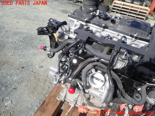 1UPJ-9232012010]プリウスPHV(ZVW52)エンジン 2ZR-FXE 中古_3