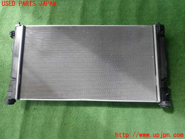 1UPJ-9232012321]プリウスPHV(ZVW52)ラジエーター1 中古_2