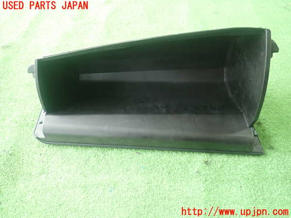 1UPJ-9232017516]プリウスPHV(ZVW52)グローブボックス1 中古_2