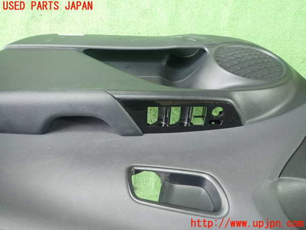 1UPJ-9232011234]プリウスPHV(ZVW52)右前ドア内張り 中古_2
