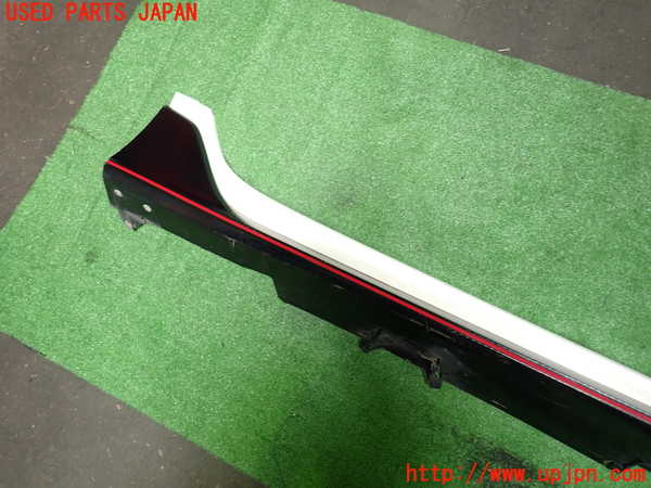 1UPJ-9232021390]シビック タイプR(FK8)右サイドステップ 中古_3