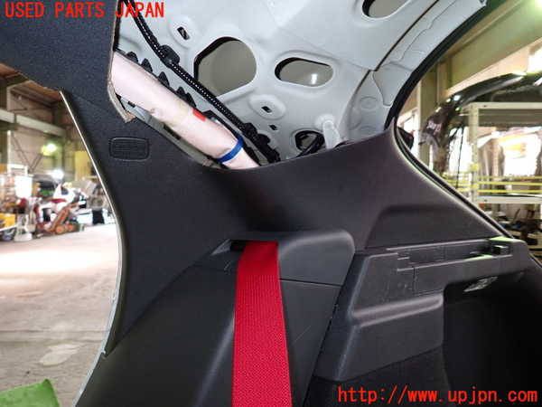 1UPJ-9232027675]シビック タイプR(FK8)右リアピラートリム 中古_2