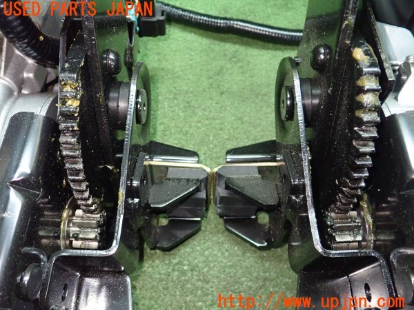 3UPJ=9232030566]フェアレディZ ロードスター バージョンT(HZ33)前期 純正 ソフトトップモーター 中古_3