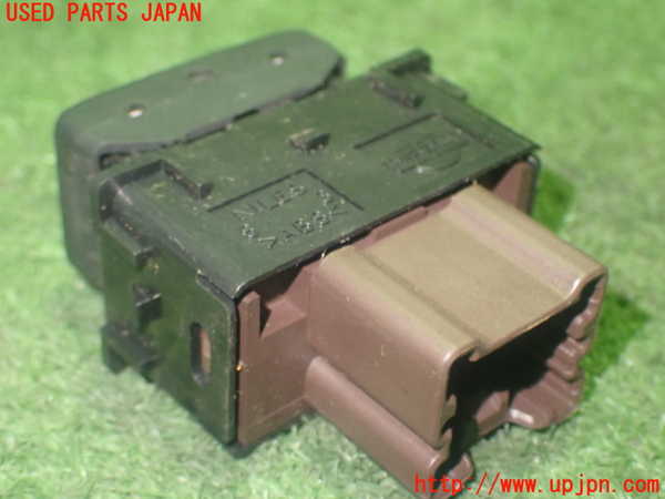 1UPJ-9232036307]フェアレディZロードスター(HZ33)スイッチ2 (シートヒーター) 中古_3