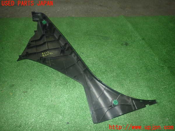 1UPJ-9232037675]フェアレディZロードスター(HZ33)右リアピラートリム 中古_2