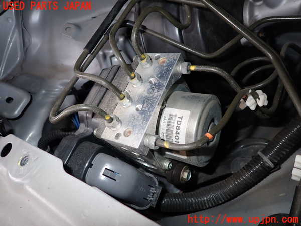 2UPJ-9232044040]フェアレディZ(Z33)ABSアクチュエーター 中古_2