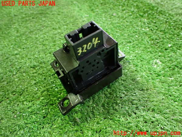 2UPJ-9232046306]フェアレディZ(Z33)スイッチ1 (フューエルリッド 給油口) 中古_3