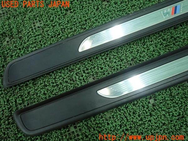 3UPJ=9232050616]BMW 335i カブリオレ Mスポーツ(WL35 E93)純正 スカッフプレート 中古_3