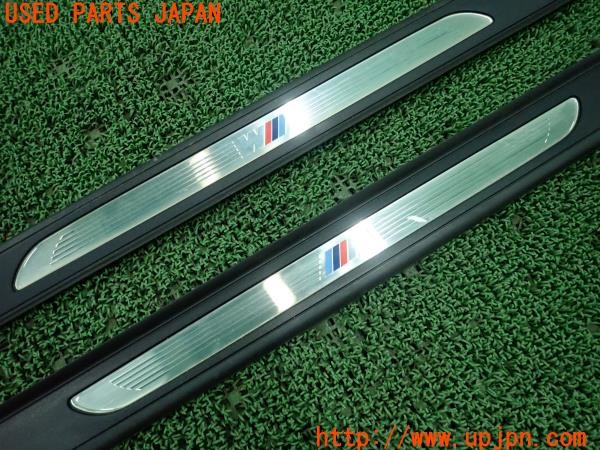3UPJ=9232050616]BMW 335i カブリオレ Mスポーツ(WL35 E93)純正 スカッフプレート 中古_4