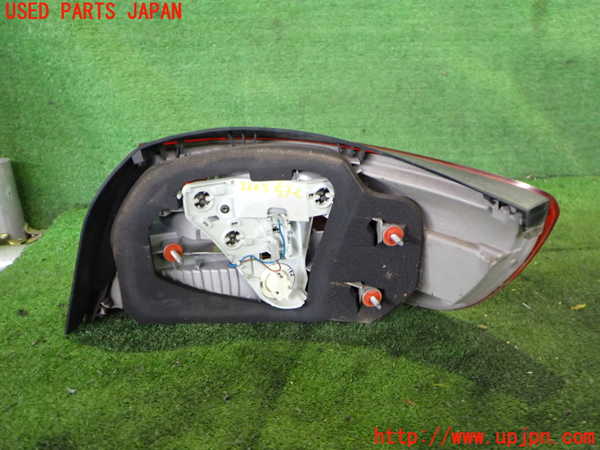 2UPJ-9232051536]BMW 335i カブリオレ(WL35)左テールランプ 中古 (E93)_3