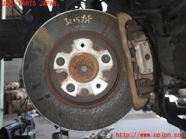 2UPJ-9232054295]BMW 335i カブリオレ(WL35)左フロントナックルハブ (ジャンク品) 中古 (E93)_2