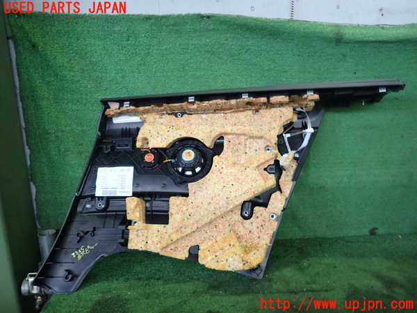 2UPJ-9232057680]BMW 335i カブリオレ(WL35)左リアピラートリム 中古 (E93)_2