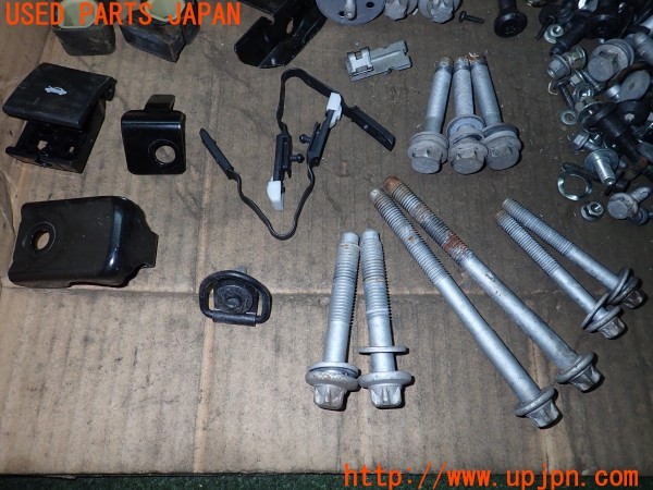 3UPJ=9232060720]フィアット 500X ポップスター(33414)ネジ・ナット・ステー類 セット ジャンク_3