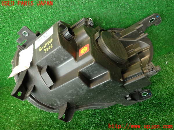 2UPJ-9232061130]フィアット・500X(33414)右ヘッドライト ハロゲン 中古_2