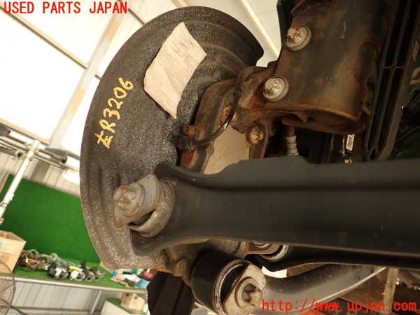 2UPJ-9232064305]フィアット・500X(33414)左リアナックルハブ 中古_2