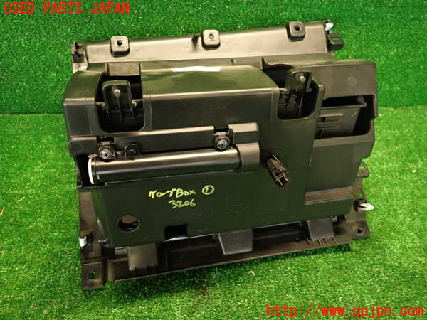 2UPJ-9232067516]フィアット・500X(33414)グローブボックス1 中古_5