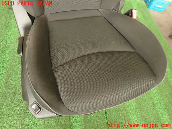 2UPJ-9232067035]フィアット・500X(33414)運転席シート 中古_3
