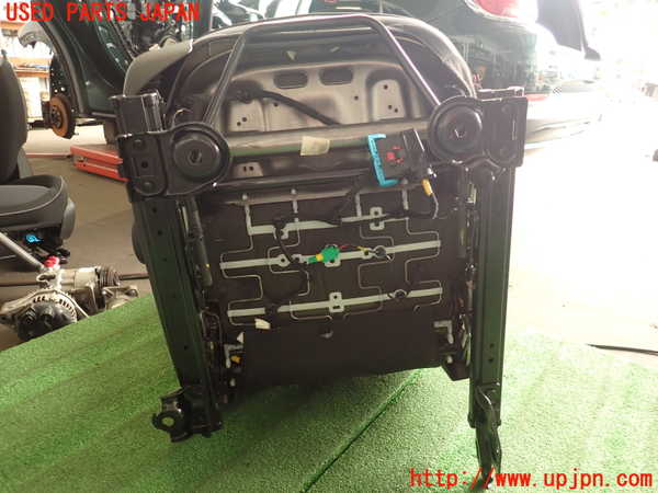 2UPJ-9232067035]フィアット・500X(33414)運転席シート 中古_5