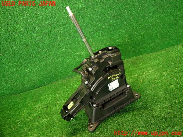2UPJ-9232067555]フィアット・500X(33414)ATシフトレバー 中古_2