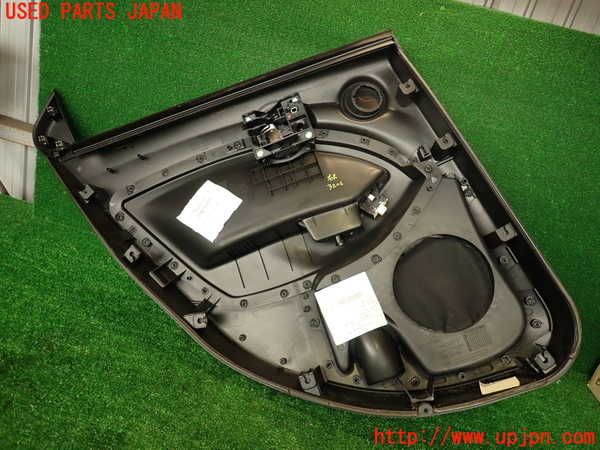2UPJ-9232061294]フィアット・500X(33414)右後ドア内張り 中古_5
