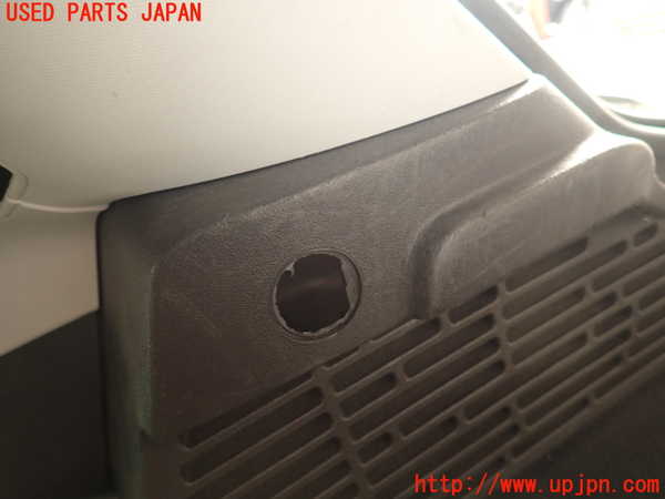 2UPJ-9232067675]フィアット・500X(33414)右リアピラートリム 中古_4