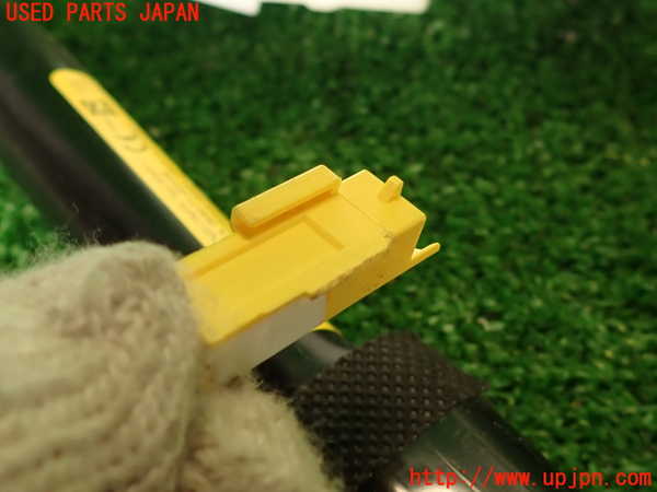 2UPJ-9232067045]フィアット・500X(33414)運転席シートベルト 中古_2