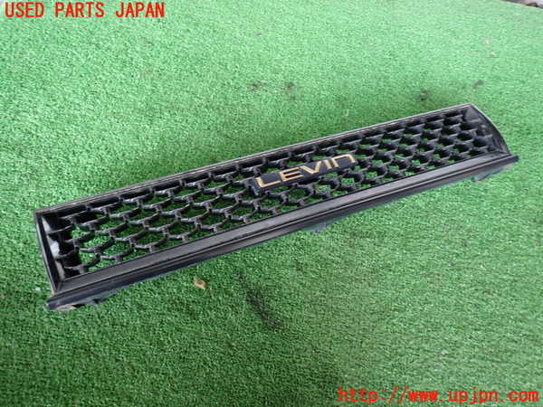 2UPJ-9232071050]カローラ レビン(AE91)ラジエターグリル 中古_2