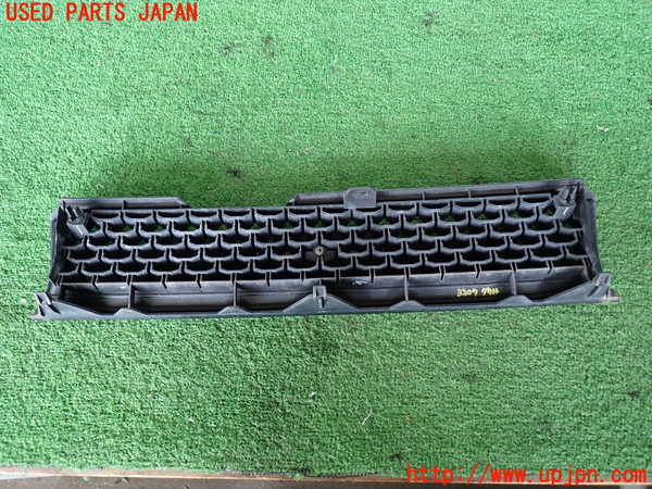 2UPJ-9232071050]カローラ レビン(AE91)ラジエターグリル 中古_3