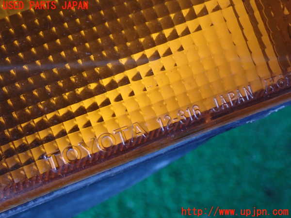 2UPJ-9232071160]カローラ レビン(AE91)右ウィンカーレンズ 中古_3