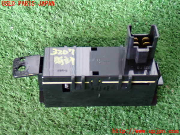 2UPJ-9232077850]カローラ レビン(AE91)時計 中古_2