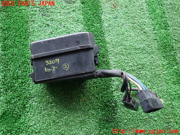 2UPJ-9232076742]カローラ レビン(AE91)ヒューズボックス2 中古_3