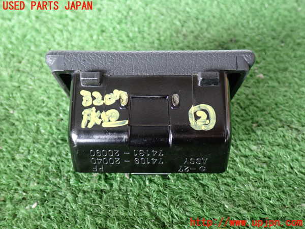 2UPJ-9232077822]カローラ レビン(AE91)灰皿2 中古_3