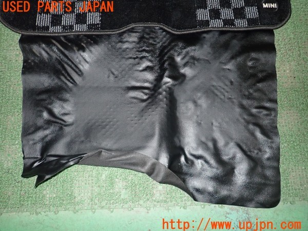 3UPJ=9232080634]BMW ミニ(MINI)クーパーSD(XN20M F56)社外 ラゲッジマット トランクマット 中古_3