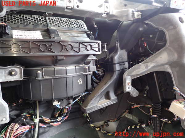 2UPJ-9232096081]ジープ・グランドチェロキー(WK36A)エバポレーター1 中古_2