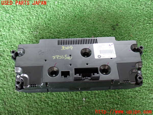 2UPJ-9232096066]ジープ・グランドチェロキー(WK36A)エアコンスイッチ1 中古_3