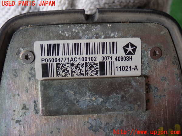 2UPJ-9232096550]ジープ・グランドチェロキー(WK36A)アンテナ 中古_3