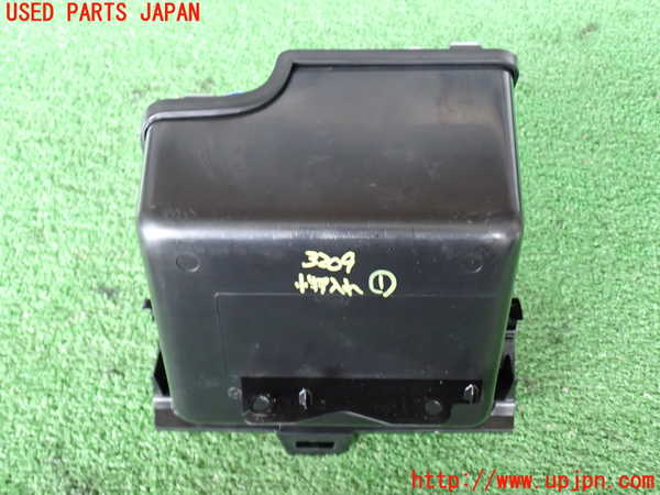 2UPJ-9232097841]ジープ・グランドチェロキー(WK36A)小物入れ1 中古_5