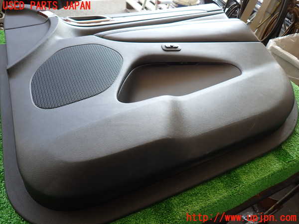 2UPJ-9232091234]ジープ・グランドチェロキー(WK36A)右前ドア内張り 中古_2